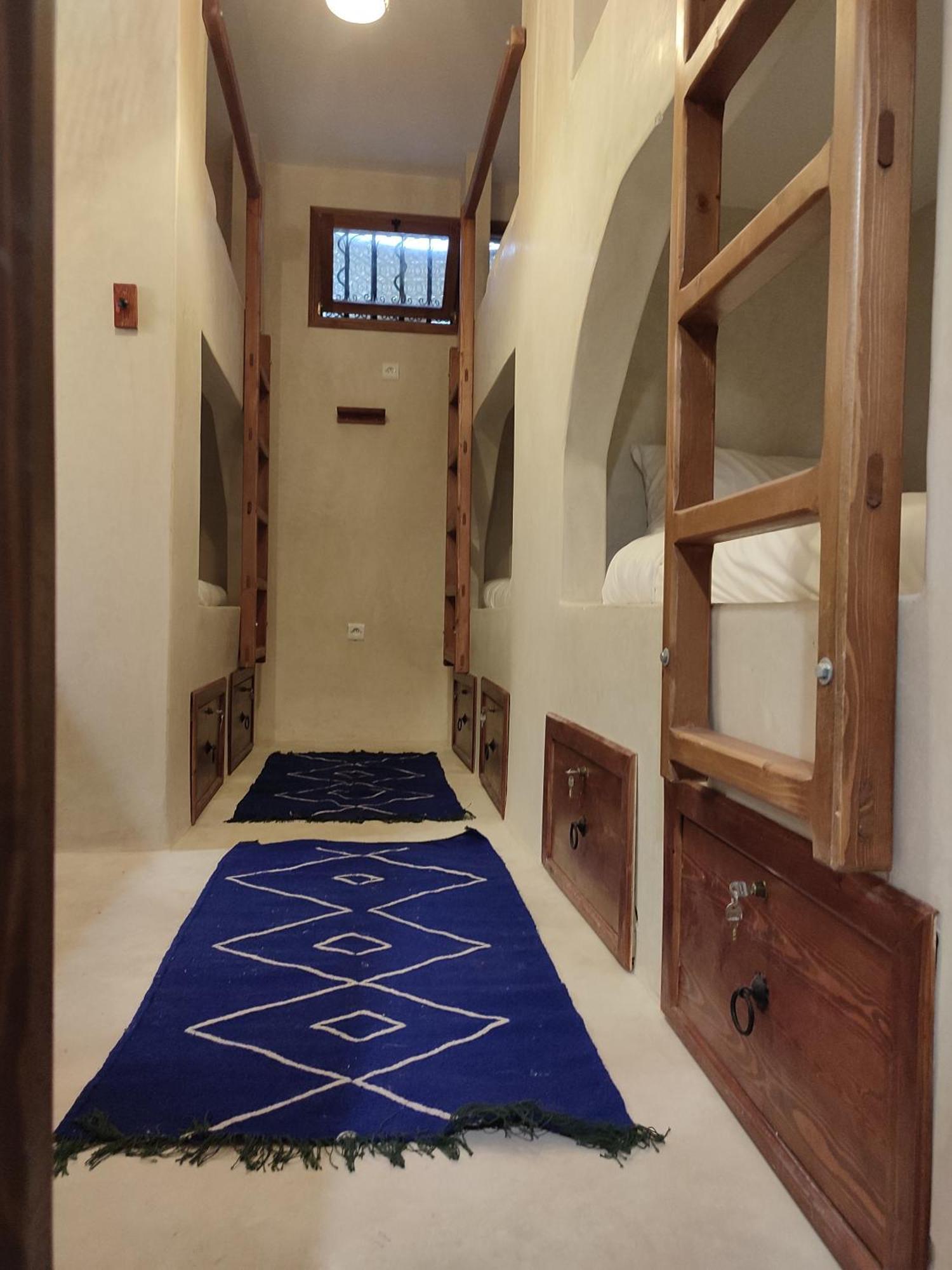 Private Room In Apartment Tov تغازوت المظهر الخارجي الصورة