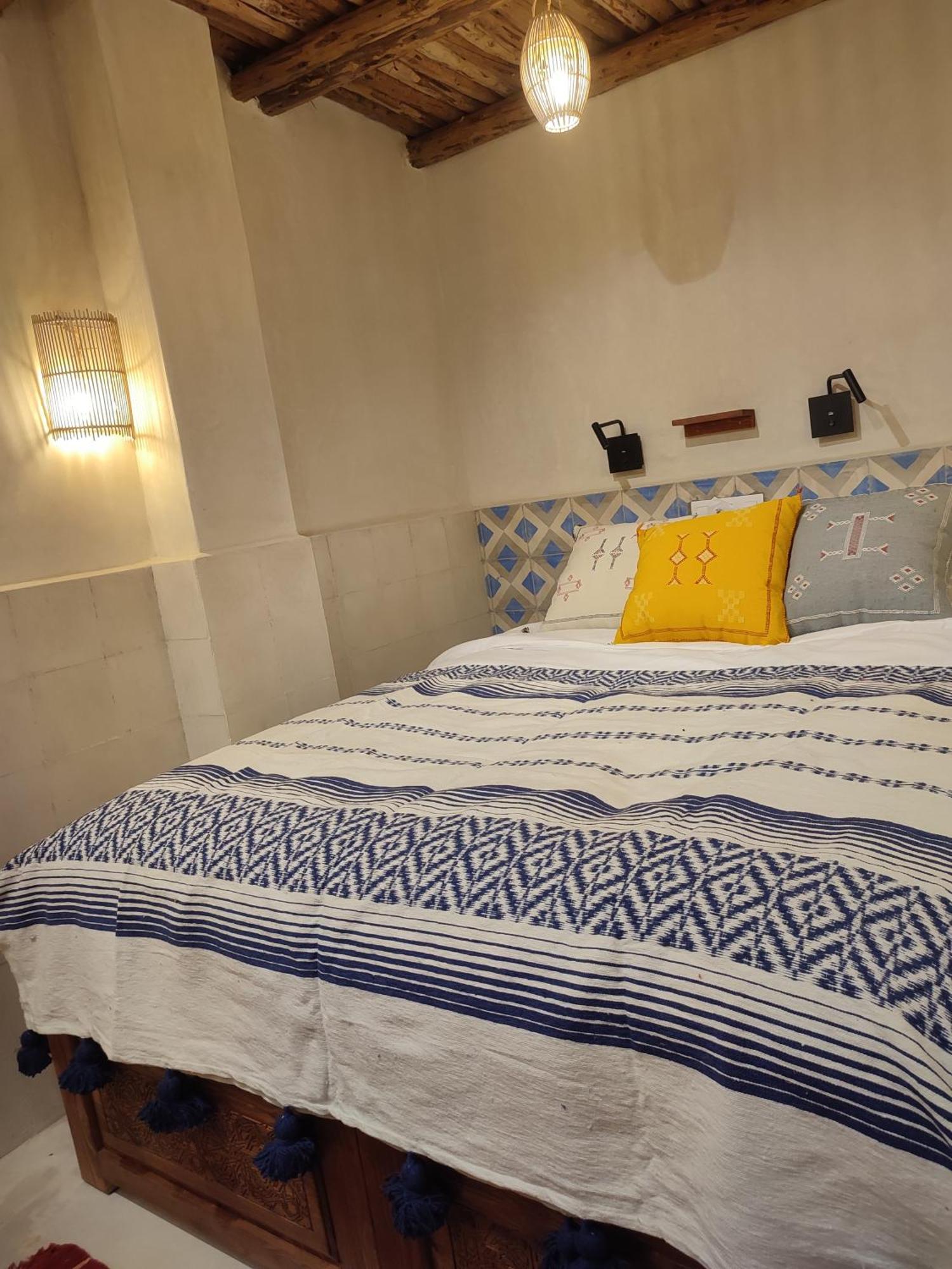 Private Room In Apartment Tov تغازوت المظهر الخارجي الصورة