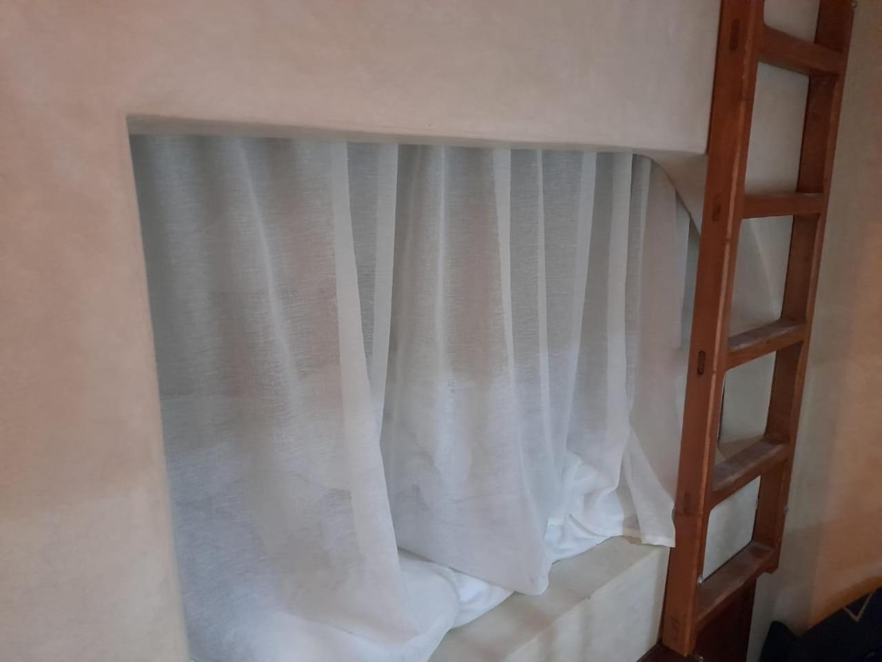 Private Room In Apartment Tov تغازوت المظهر الخارجي الصورة